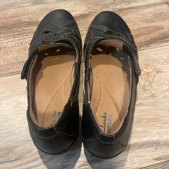 Clark’s Women’s Shoes Size 8 N Crisscross Weaved Straps Black Leather Flats - Picture 4 of 5